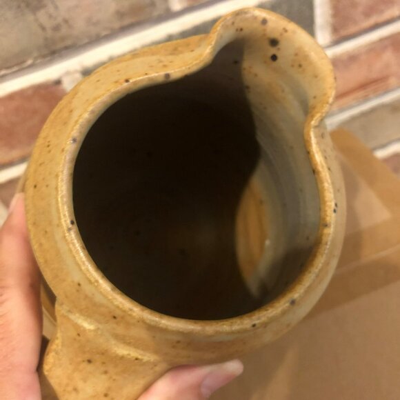 Stoneware Pottery Pitcher W/Floral Design Handle Artisan made OOAK - Picture 8 of 9